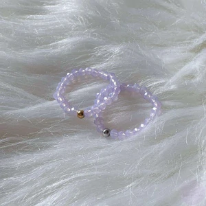 Minimalistic Ring Violet w Dot